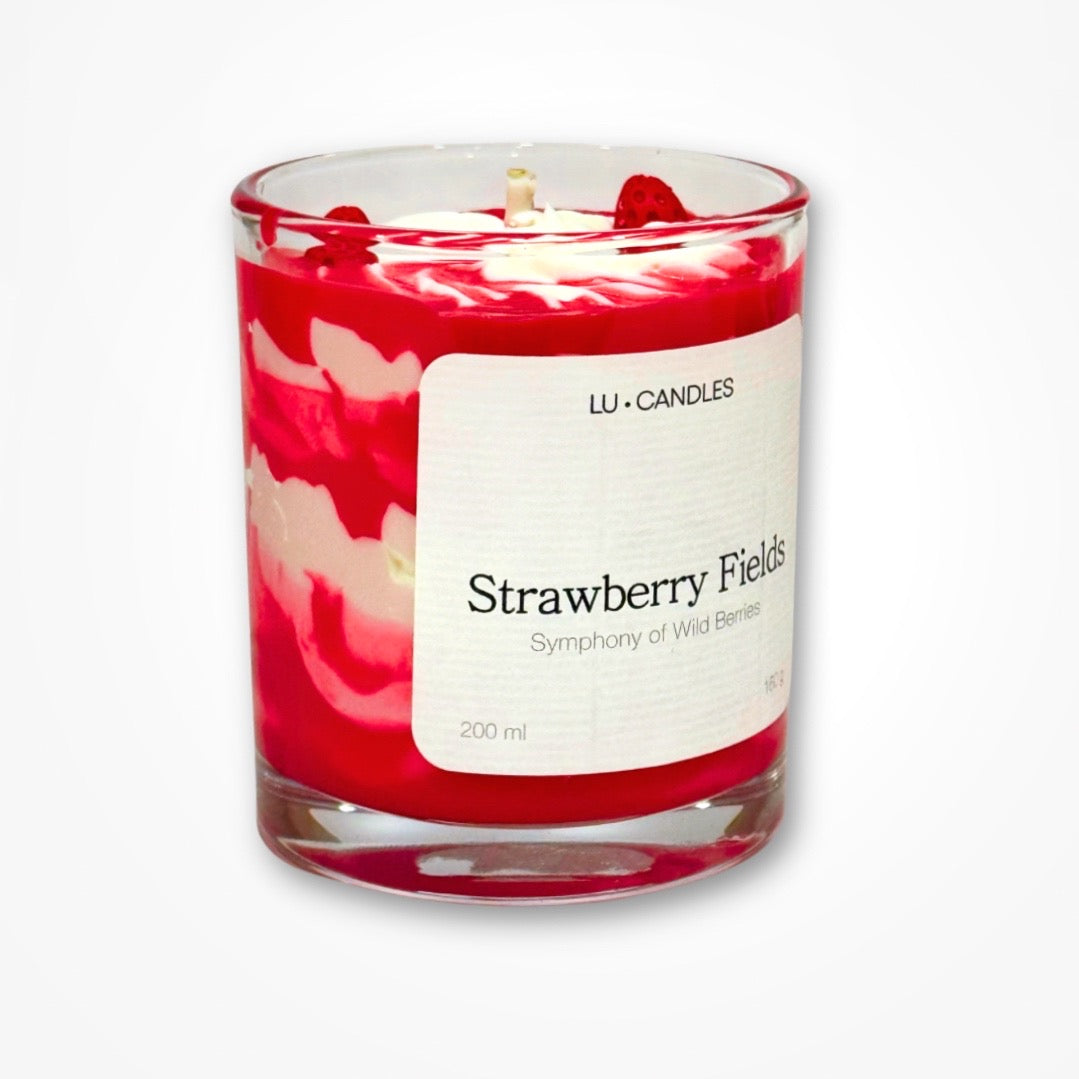 Strawberry Fields - Vela Decorada